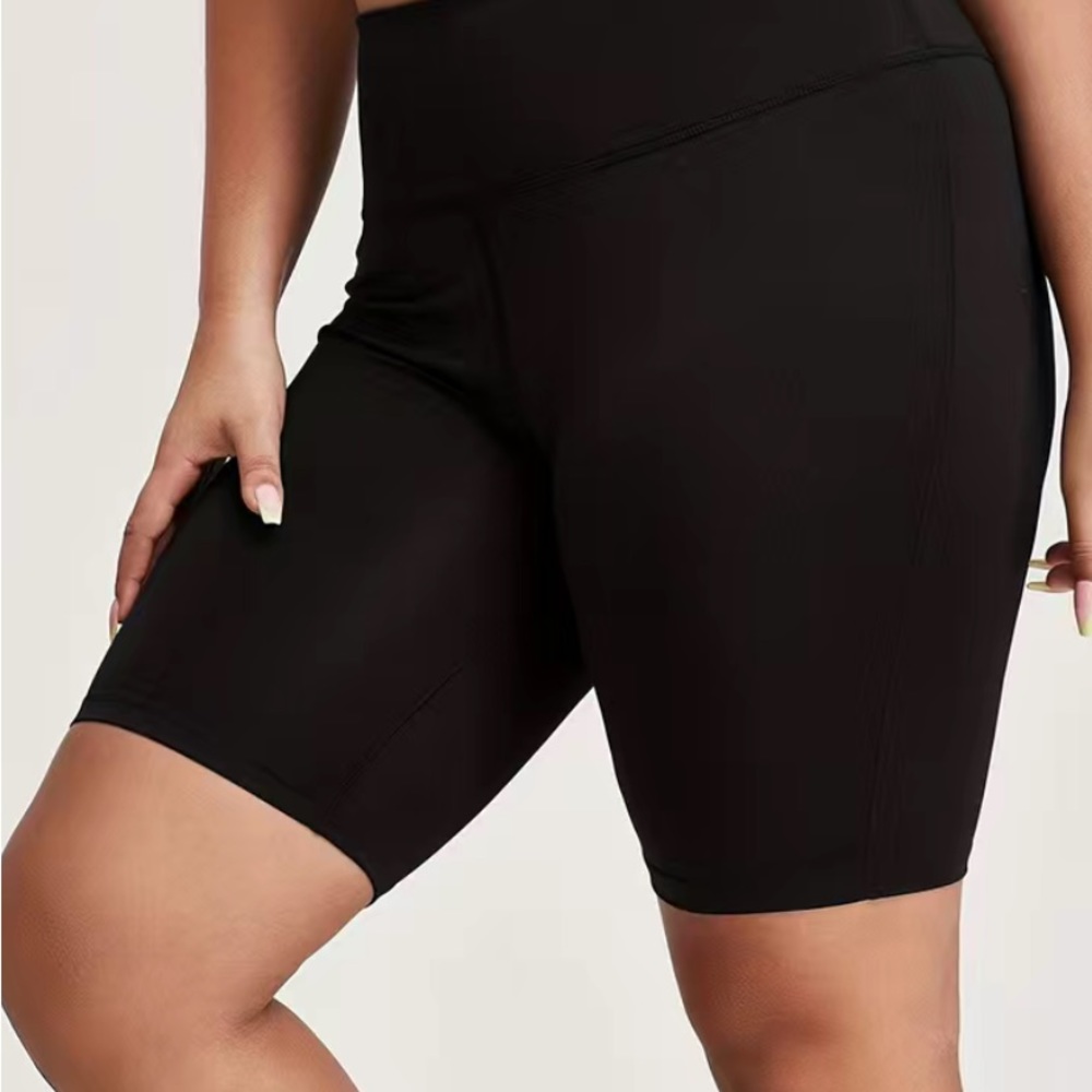 Woman plus size sport shorts.
